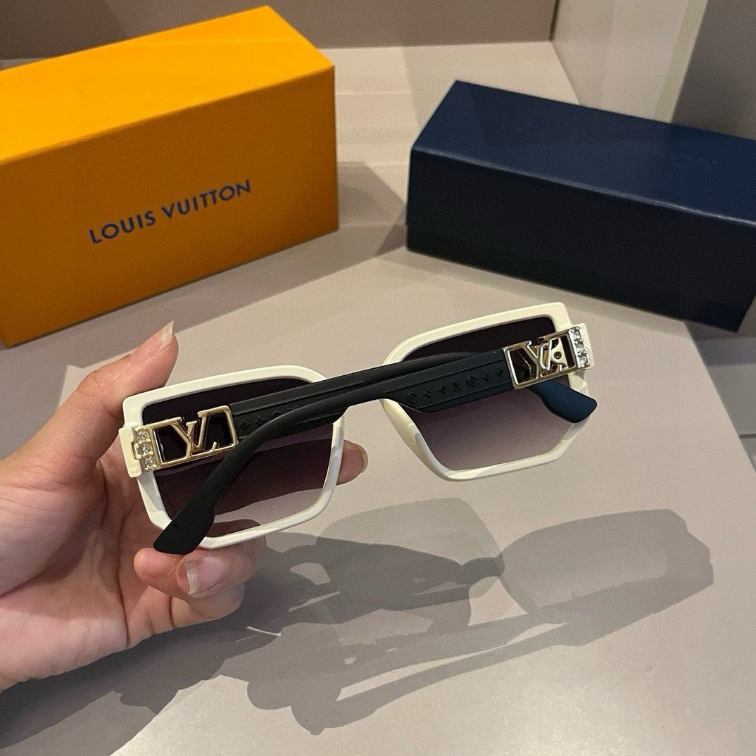 L sunglasses