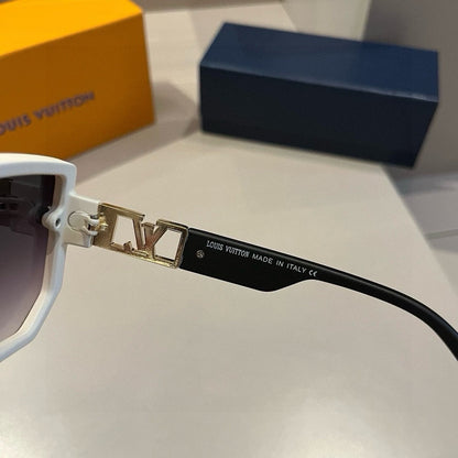L sunglasses