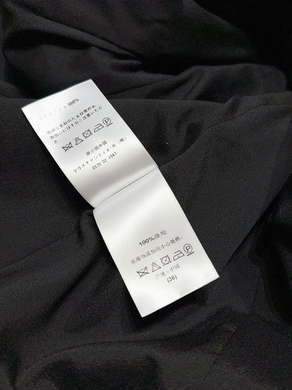 D 25 White short-sleeved suit