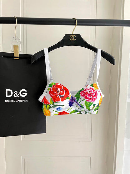 Do 25 Bright Floral Patterned Separate Swimsuit