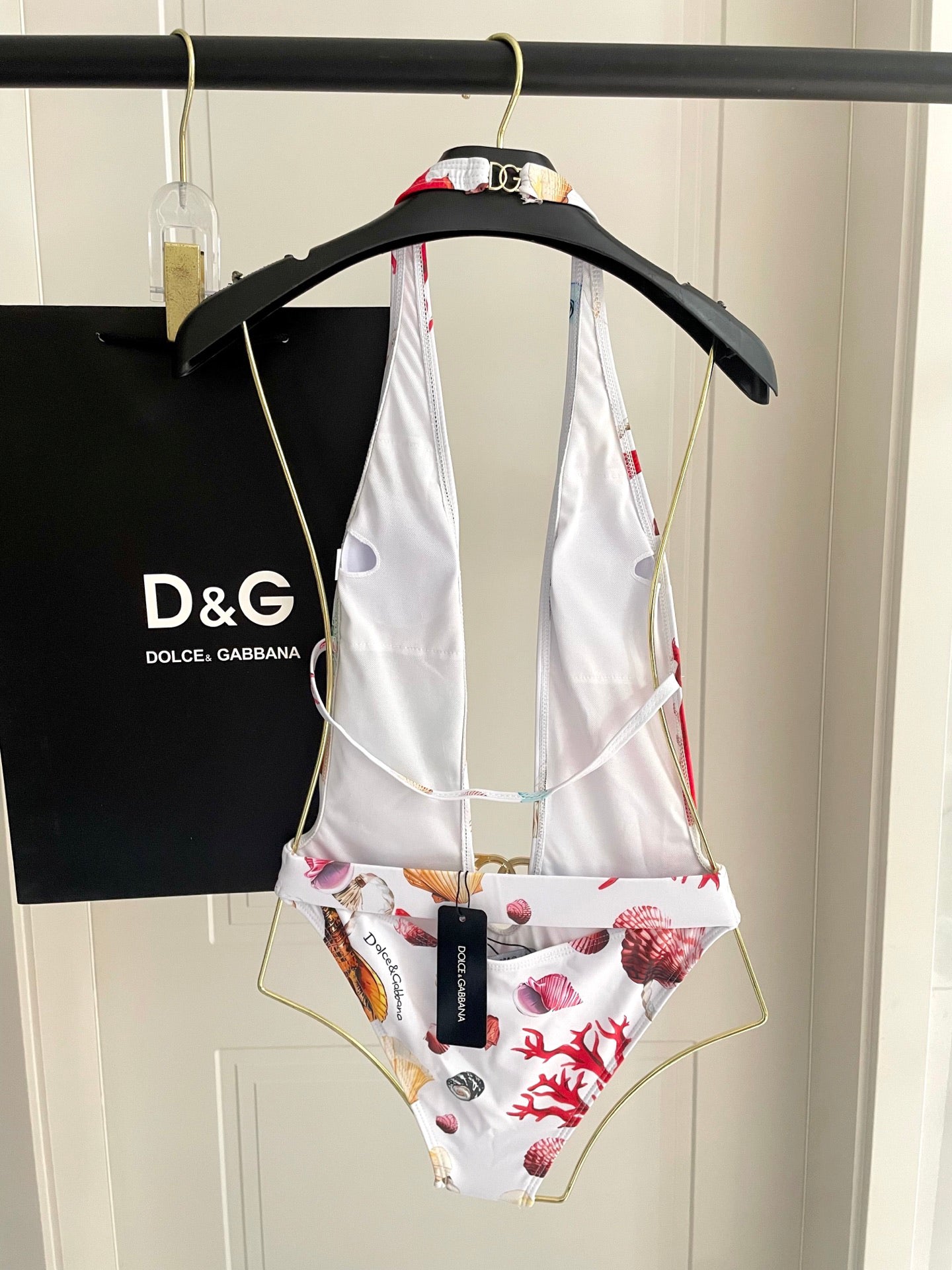 Do 25 Coral Shell Patterned One-piece Swimsuit