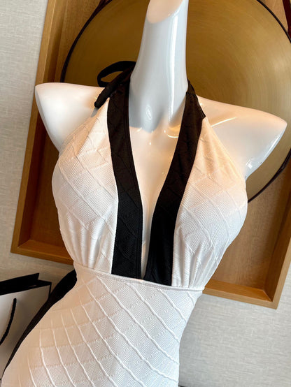 C 25 New Black and White One-piece Swimsuit