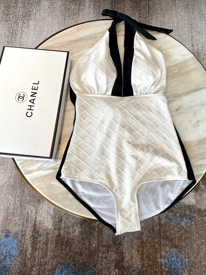 C 25 New Black and White One-piece Swimsuit