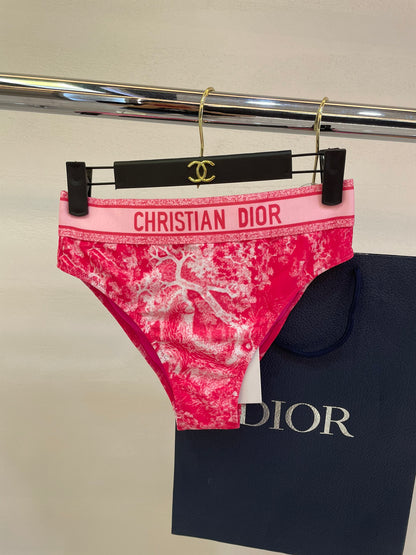 D 25 New Rose Red Separate Swimsuit