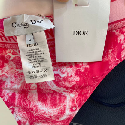 D 25 New Rose Red Separate Swimsuit