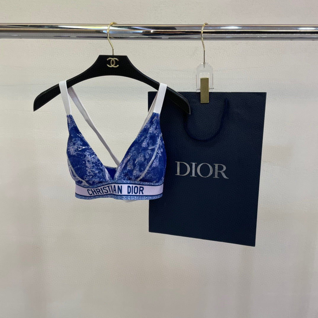 D 25 New Blue Split Swimsuit