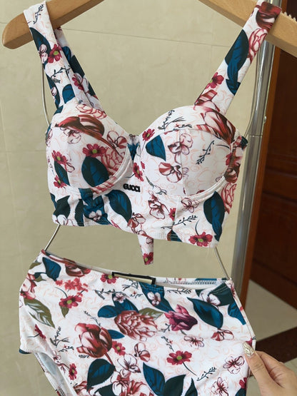 G 25 Floral Patterns Swimwear