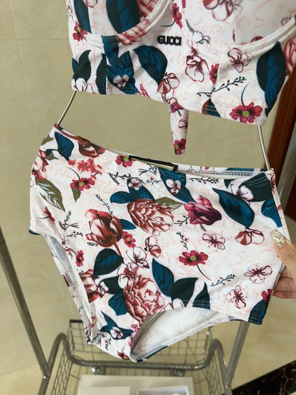G 25 Floral Patterns Swimwear