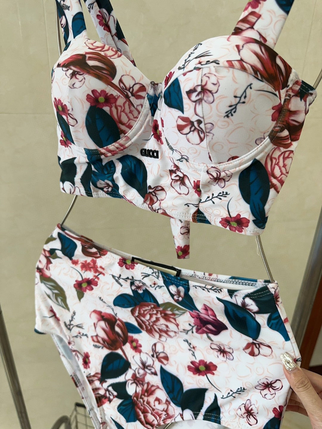 G 25 Floral Patterns Swimwear