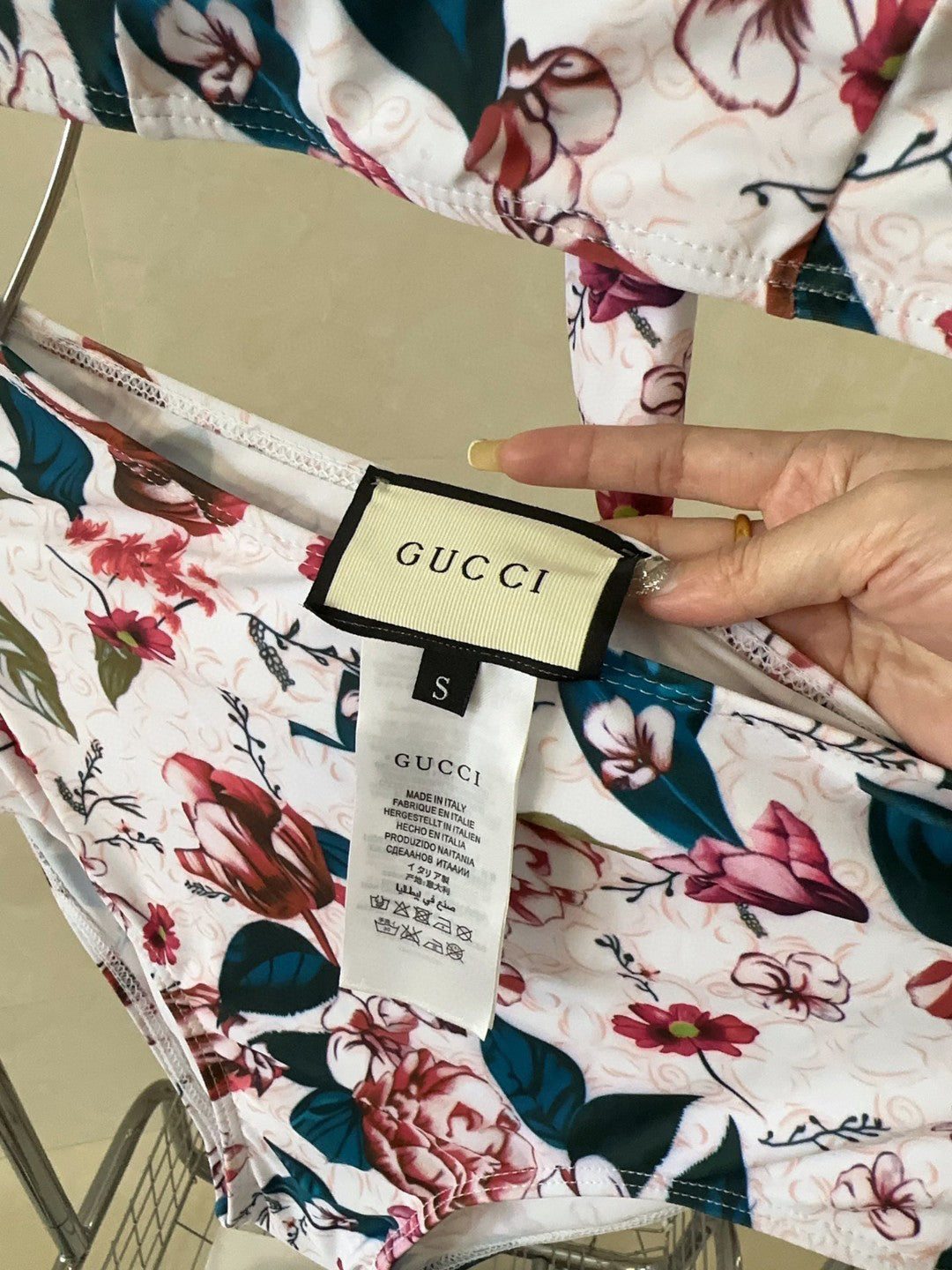 G 25 Floral Patterns Swimwear