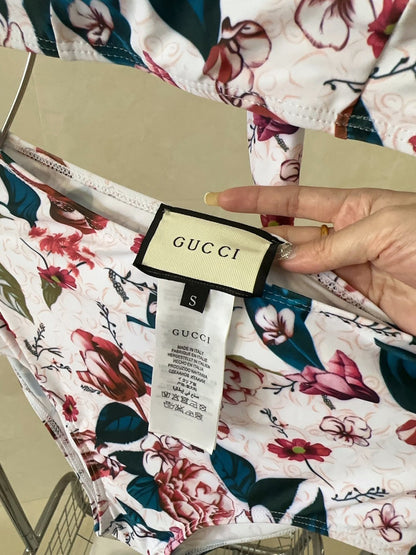 G 25 Floral Patterns Swimwear