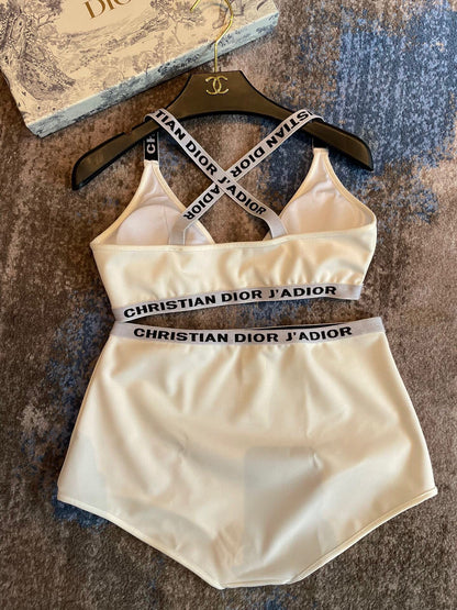 D 25 Sports Style Separate Swimsuit