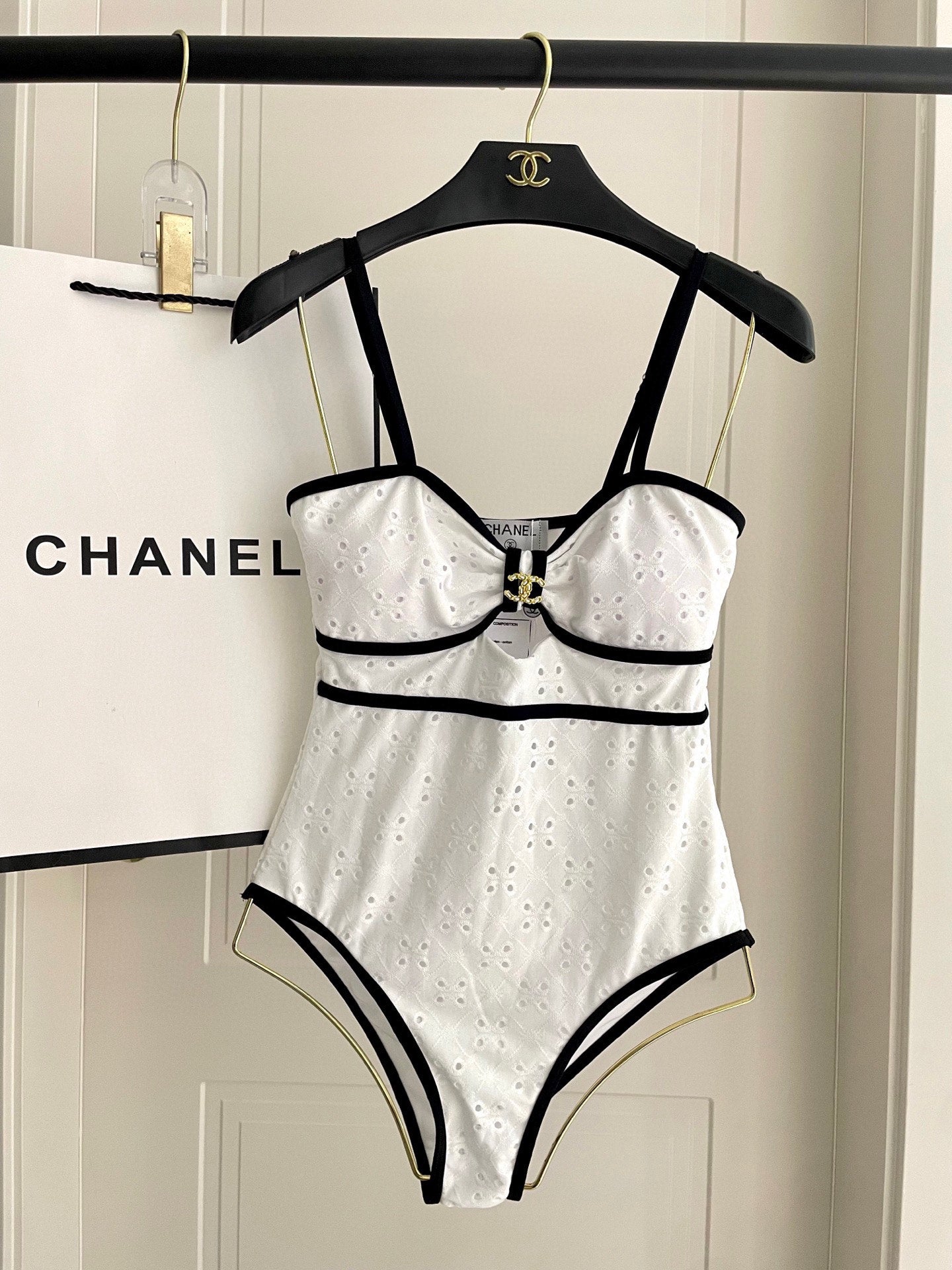 C 25 New Cutout One-piece Swimsuit