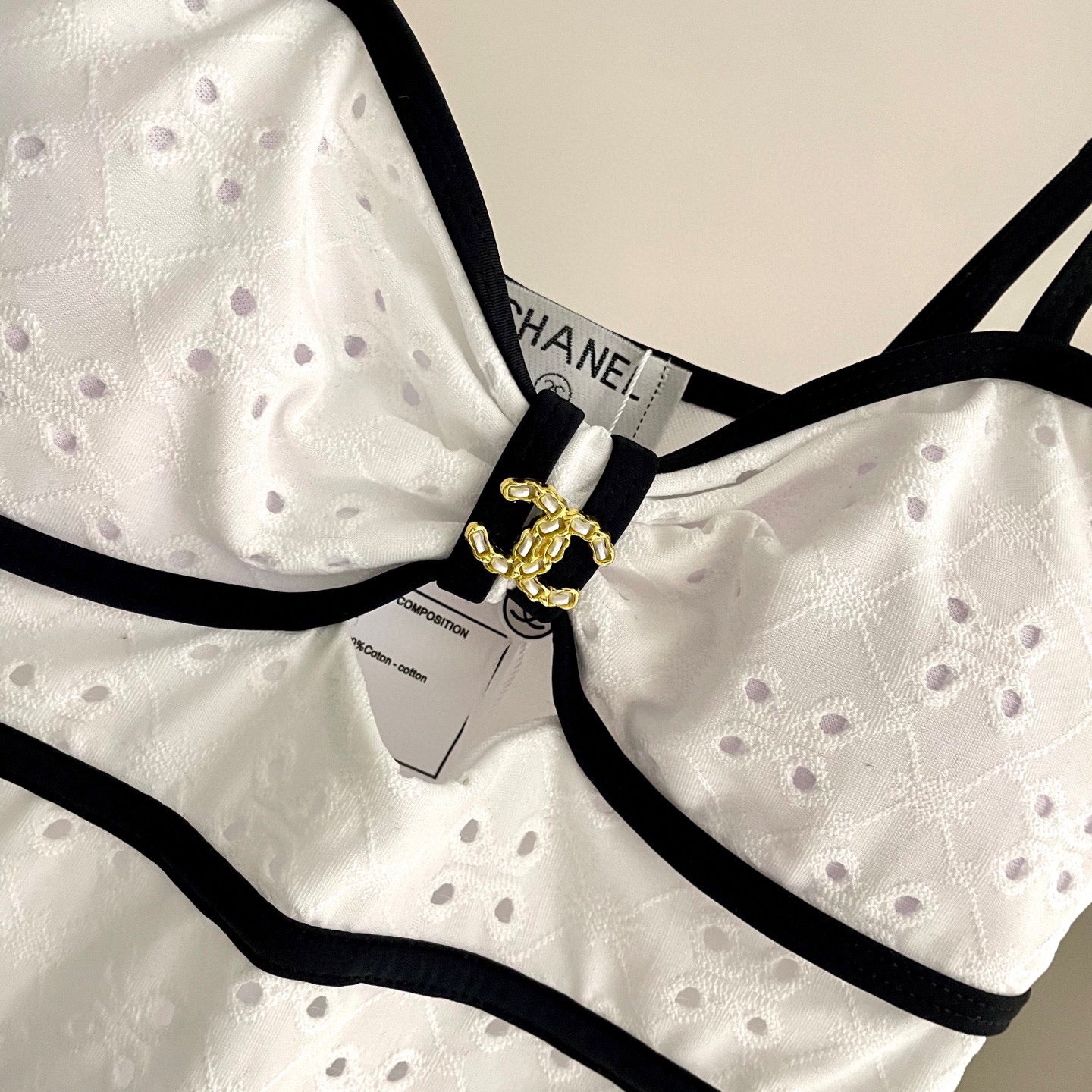 C 25 New Cutout One-piece Swimsuit