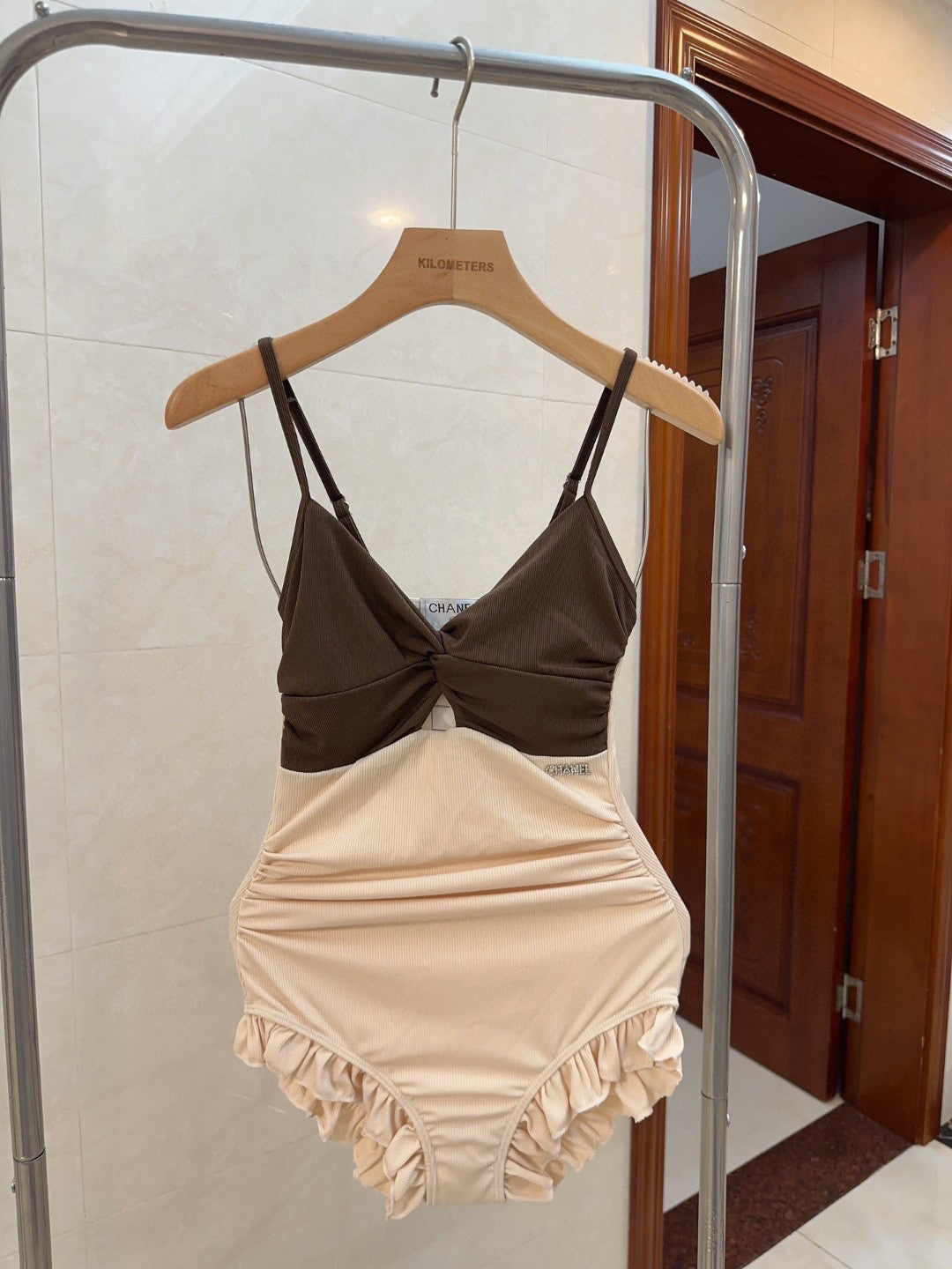C 25 Shawl + Halter One-piece Swimsuit Set