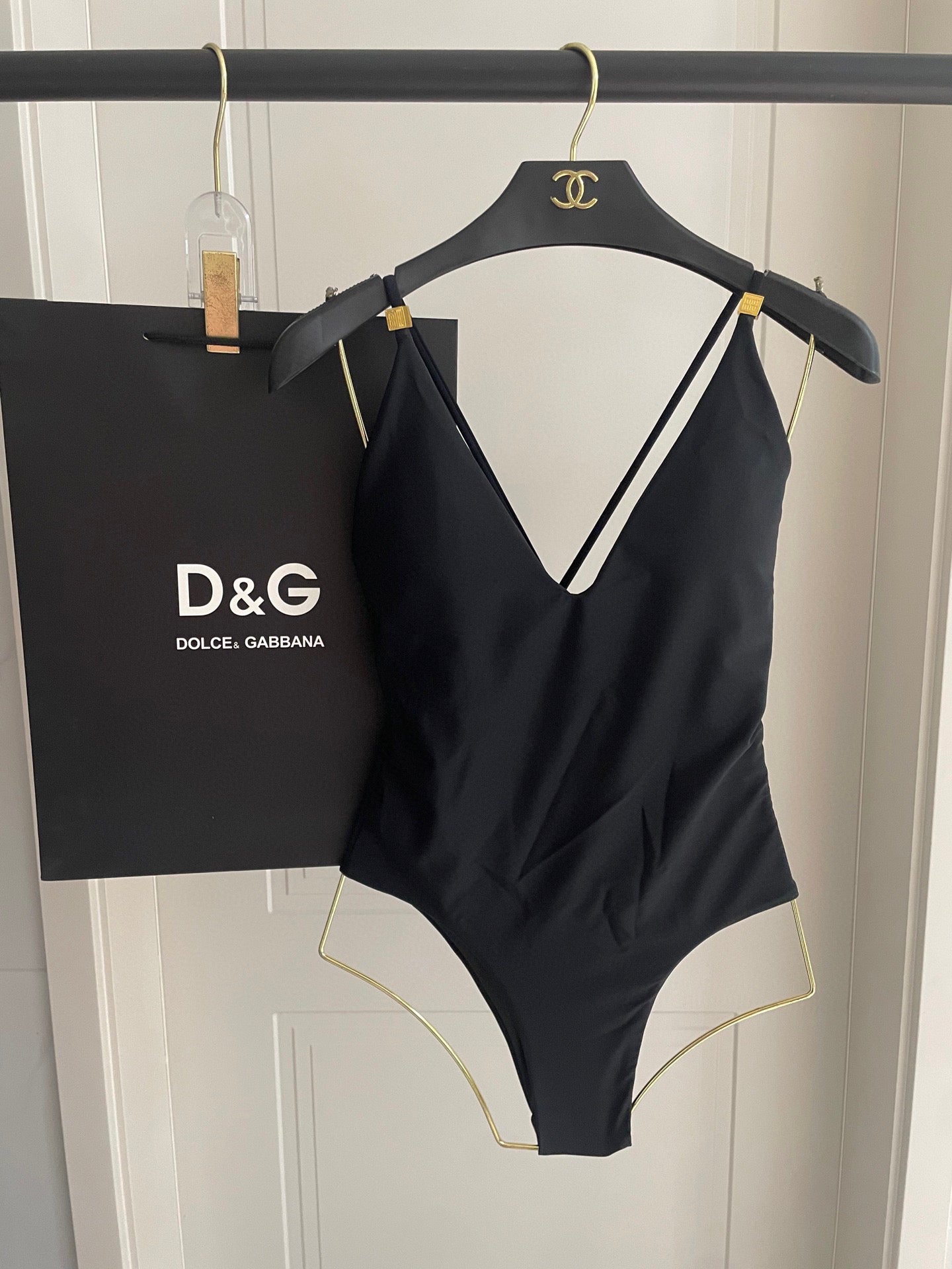 M 25 New High-grade Black One-piece Swimsuit