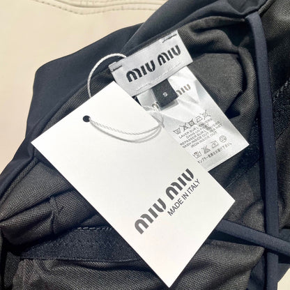 M 25 New High-grade Black One-piece Swimsuit