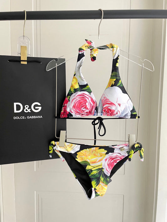 Do 25 New Floral Separate Swimsuit