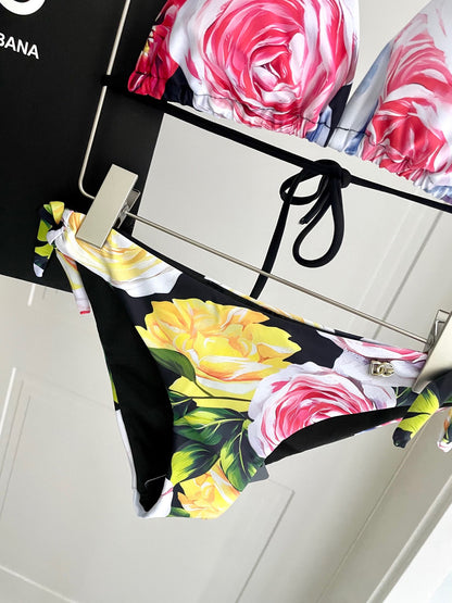 Do 25 New Floral Separate Swimsuit
