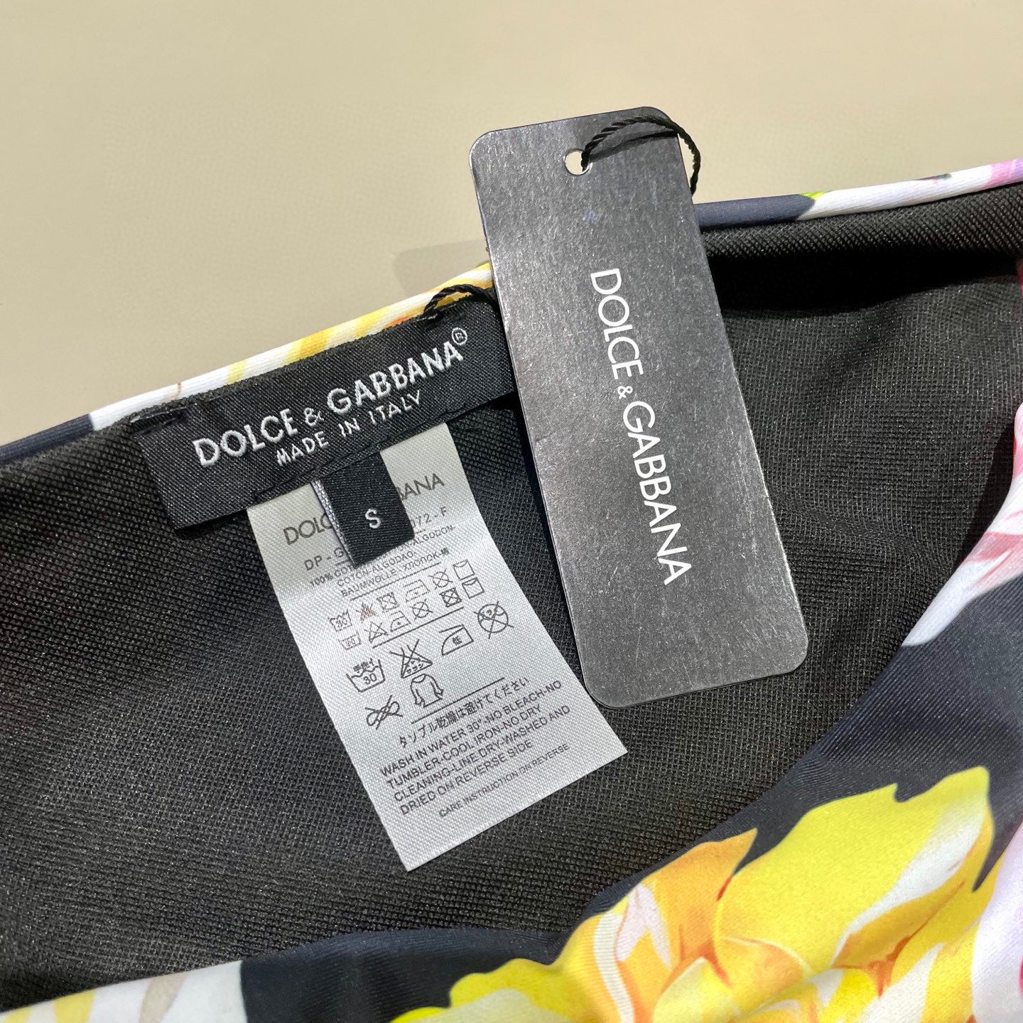 Do 25 New Floral Separate Swimsuit