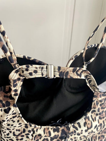 Do 25 New Leopard Print Halter One Piece Swimsuit