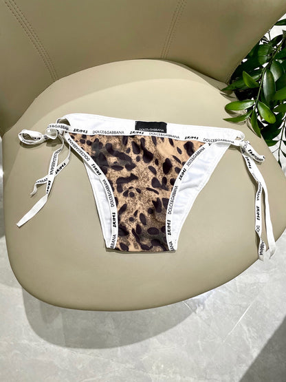 Do 25 Leopard Print Separate Swimsuit