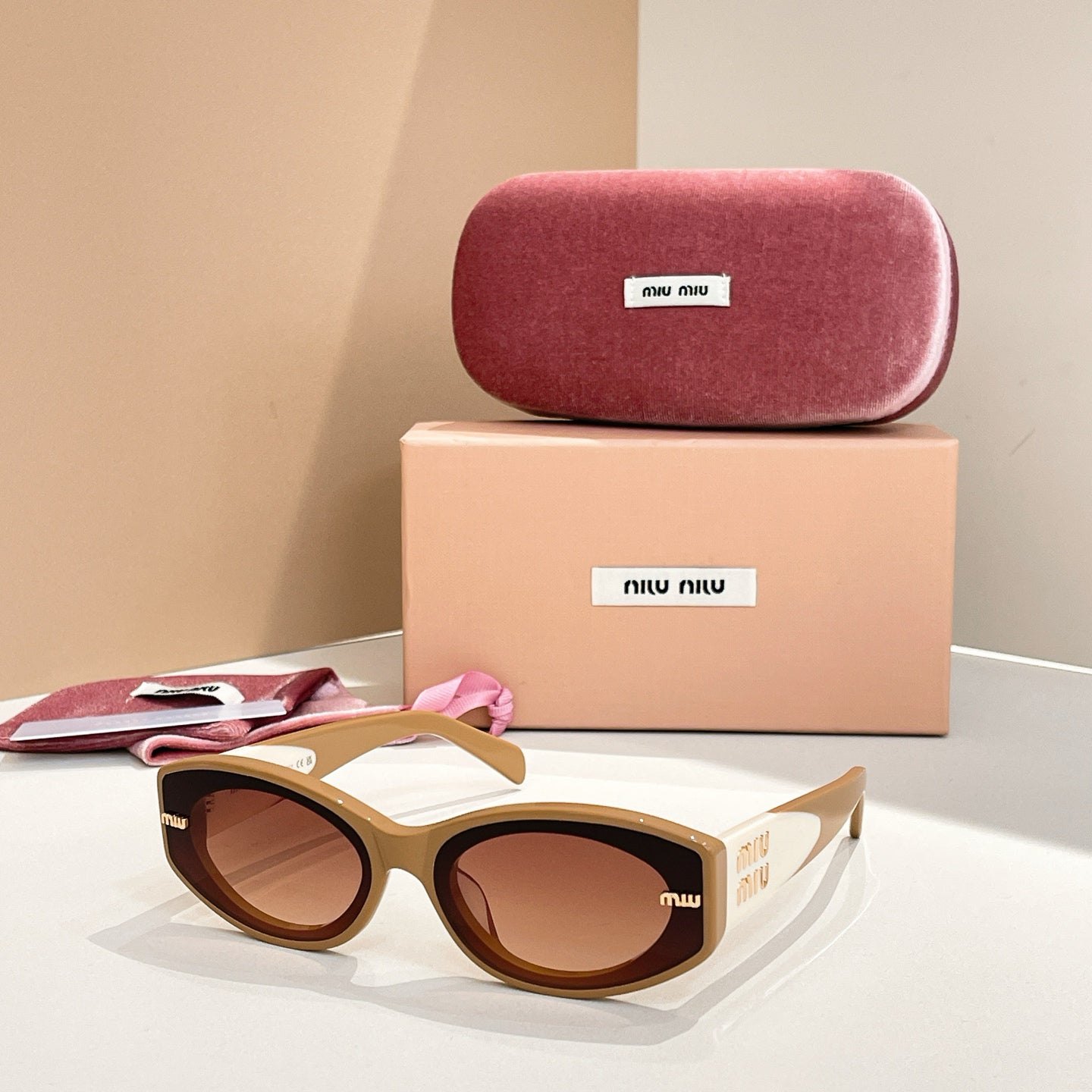 M 25 sunglasses