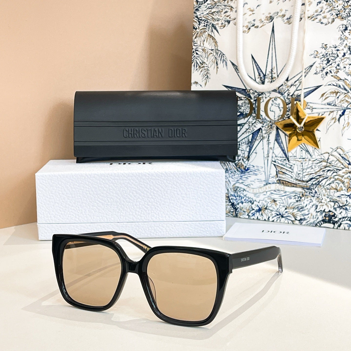 D 25 sunglasses