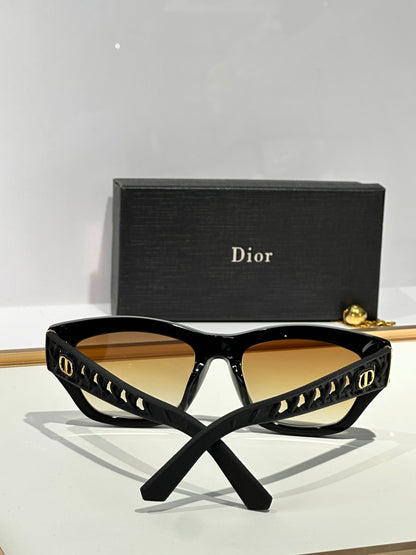 D 25 Cut-out sunglasses (8 models)