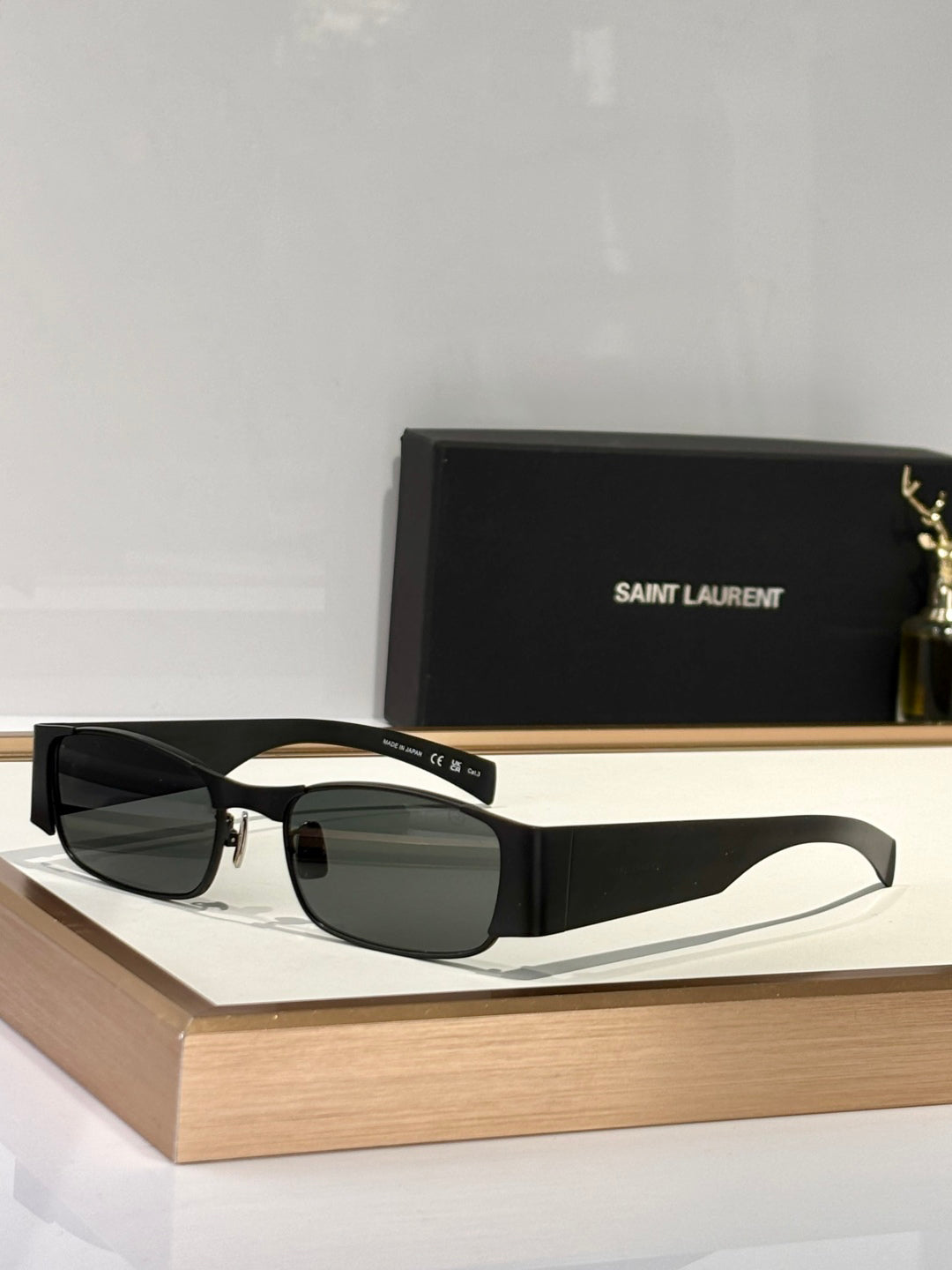 S 25 Bright Frame Sunglasses