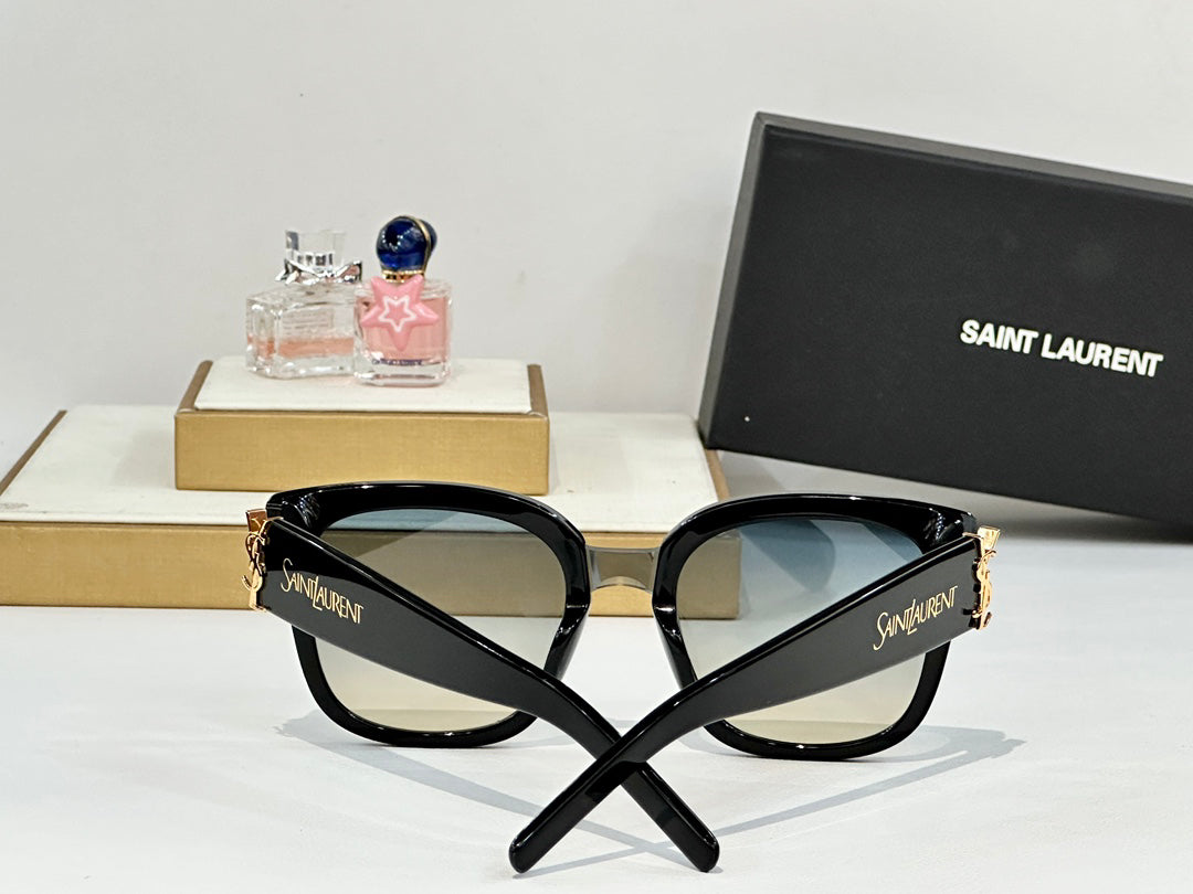 Lunettes de soleil S 25