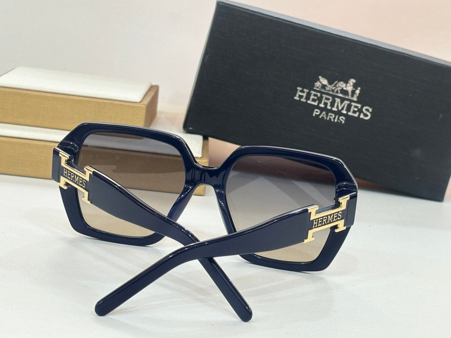 H 25  Sunglasses(fIve color)