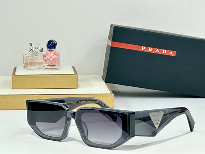 P 25  Sunglasses(six color)