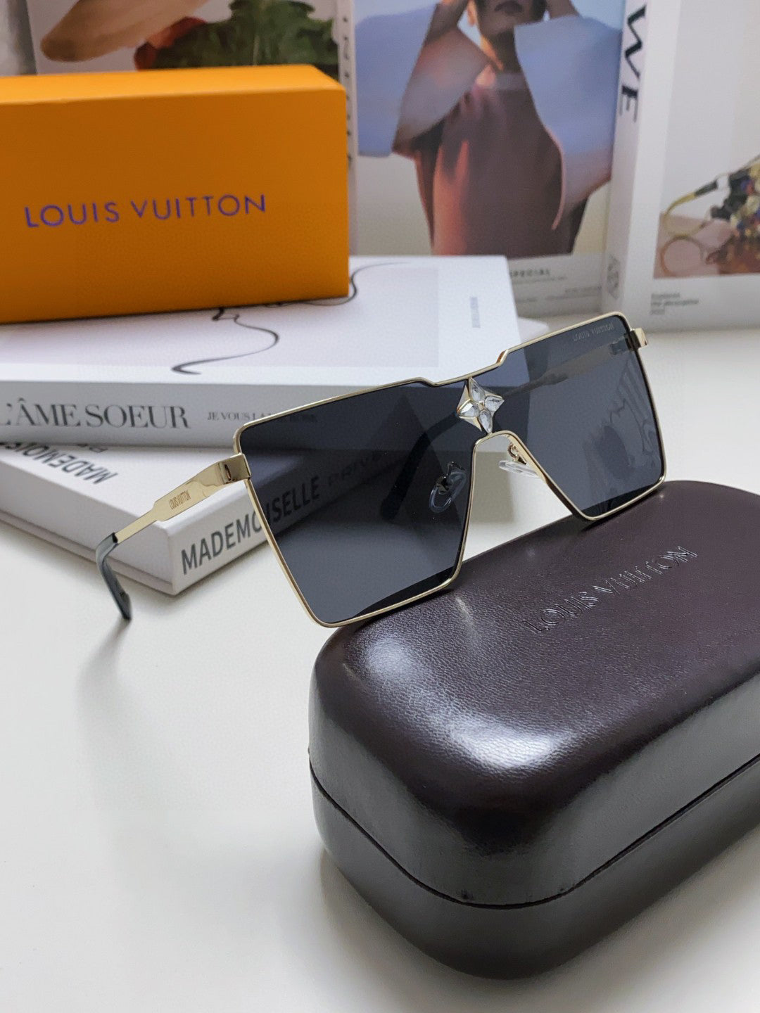 L 25  Sunglasses(three colors)