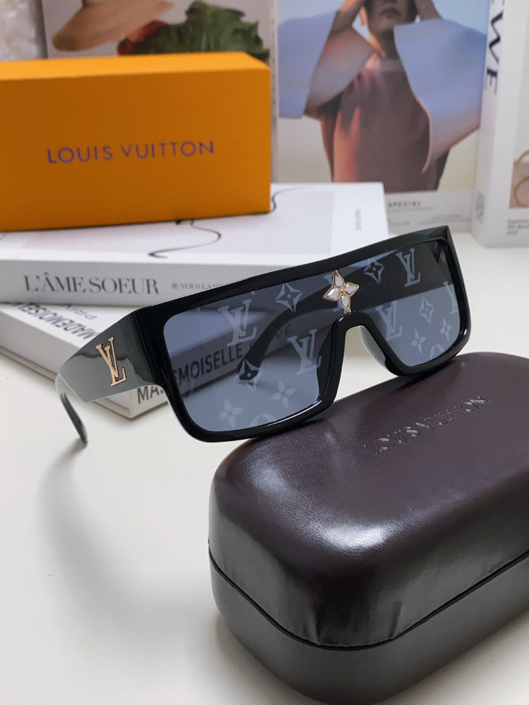 L 25  Sunglasses(four colors)