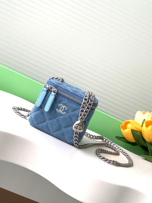 C 24  New Shape Buckle Tannin Denim Box Cosmetic Bag