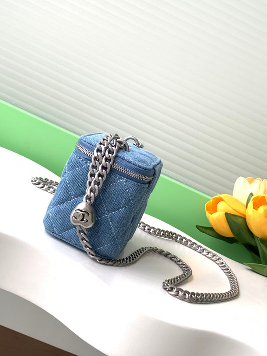 C 24  New Shape Buckle Tannin Denim Box Cosmetic Bag
