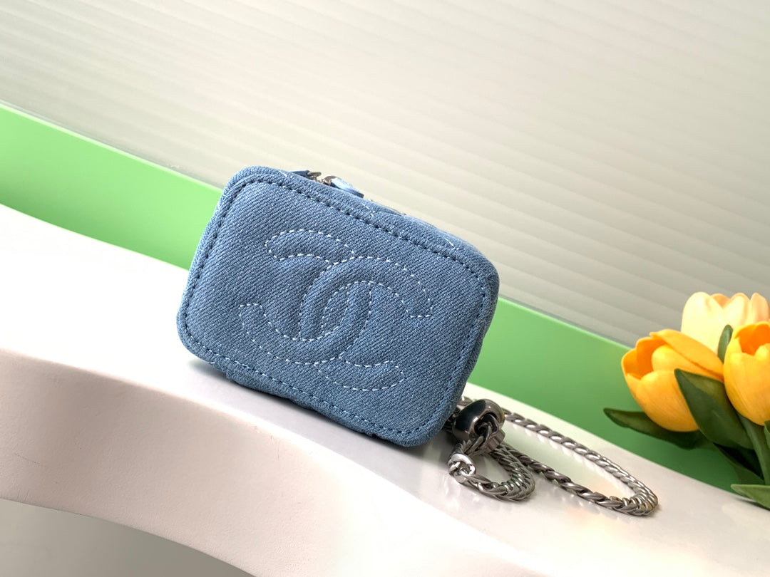 C 24  New Shape Buckle Tannin Denim Box Cosmetic Bag