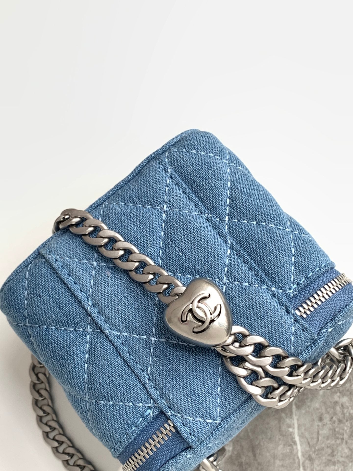C 24  New Shape Buckle Tannin Denim Box Cosmetic Bag