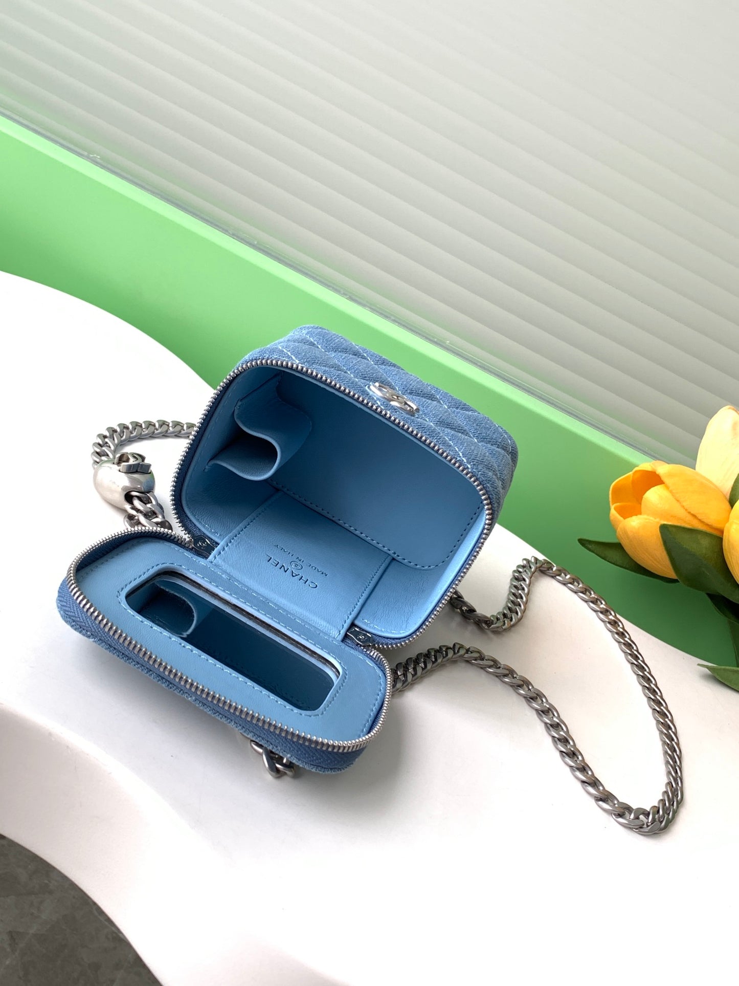 C 24  New Shape Buckle Tannin Denim Box Cosmetic Bag