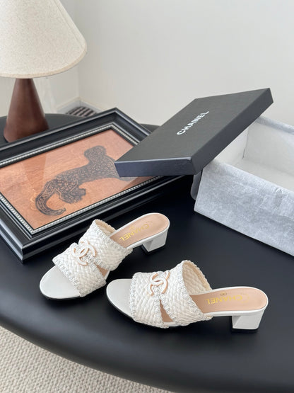 C 25 New High-heeled Slippers