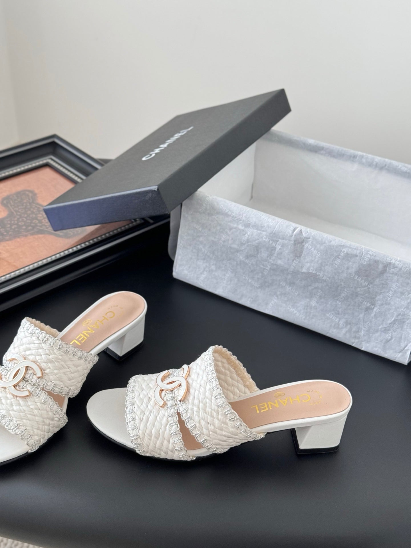 C 25 New High-heeled Slippers