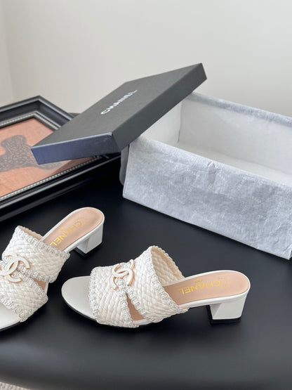 C 25 New High-heeled Slippers