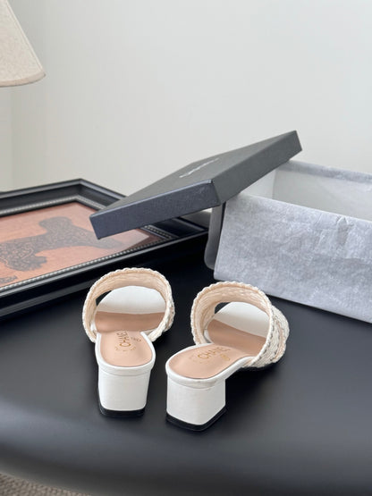 C 25 New High-heeled Slippers