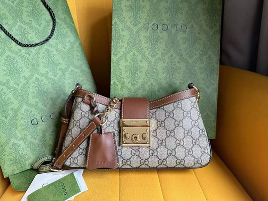 G 25 Ebony Small Bag