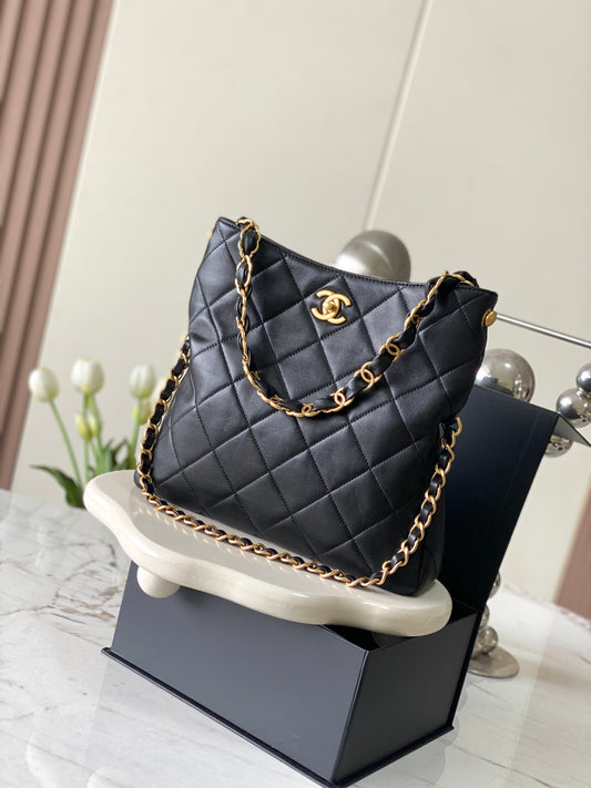 C 24 Folding hobo underarm bag
