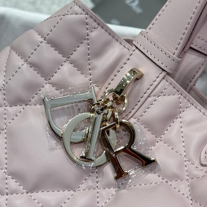 D 25 𝗧𝗼𝘂𝗷𝗼𝘂𝗿𝘀 Medium Bag
