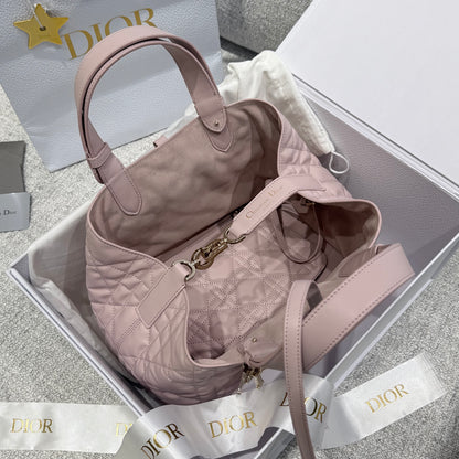 D 25 𝗧𝗼𝘂𝗷𝗼𝘂𝗿𝘀 Medium Bag