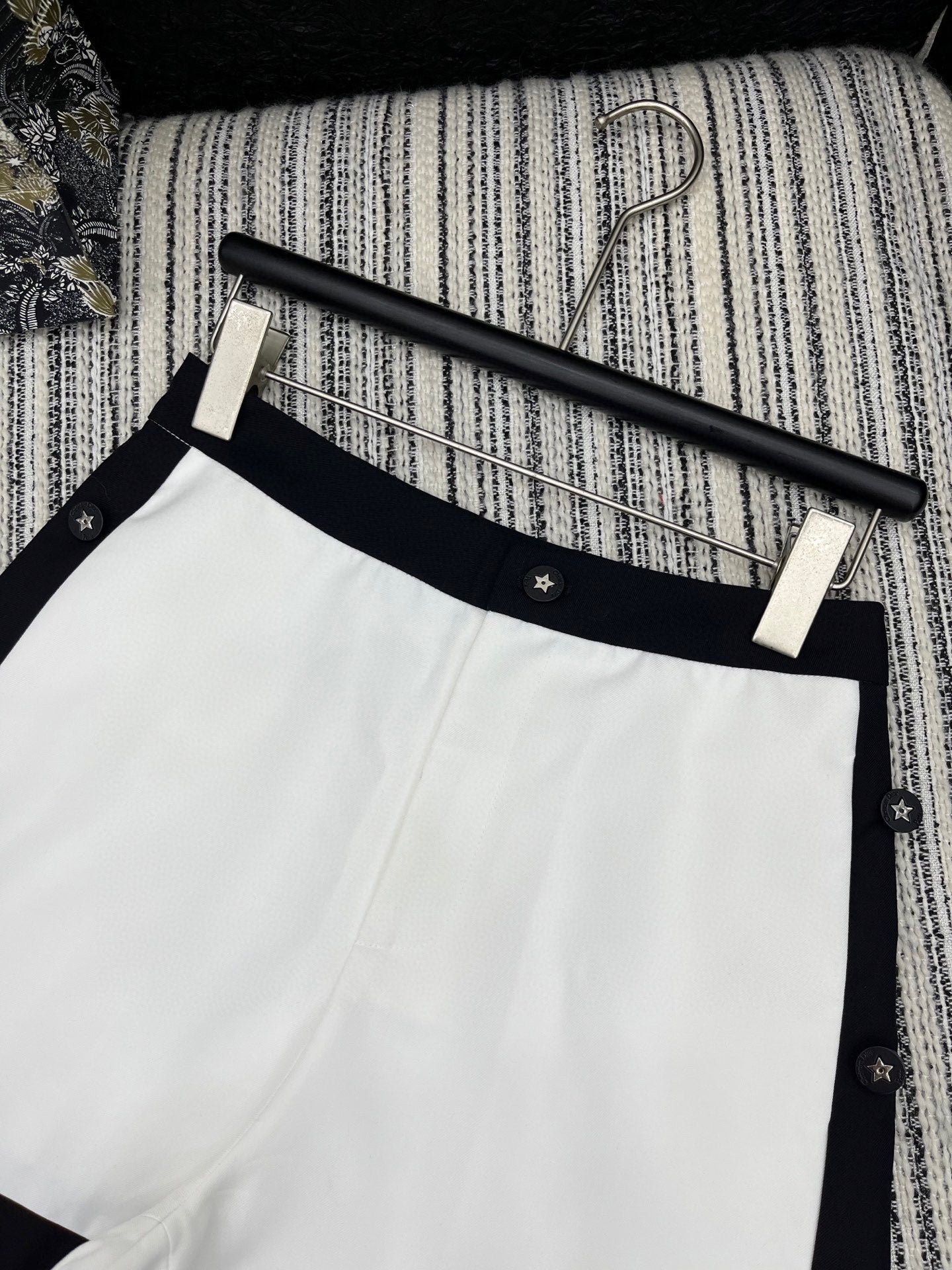 2025 Summer New Arrival Contrast Color Stitching Casual Shorts