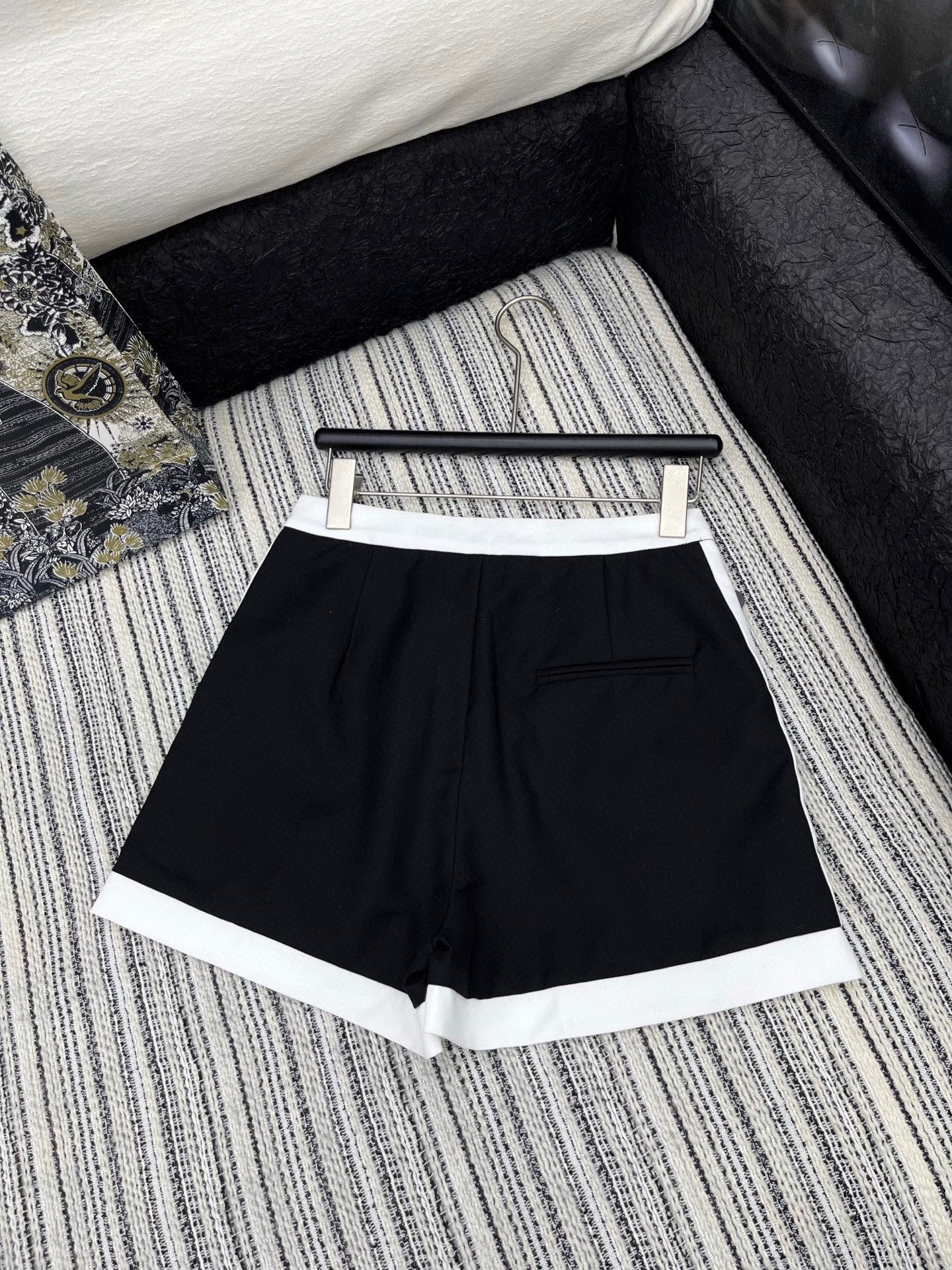 2025 Summer New Arrival Contrast Color Stitching Casual Shorts